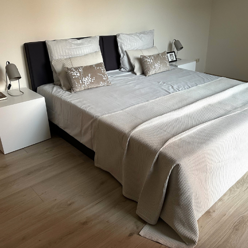 SPREI + 2 KUSSENS VOOR TWEEPERSOONSBED (STONE)