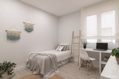 Modulair kartonnen meubelsysteem LUUCK by Cubiqz; Bureau smal van karton