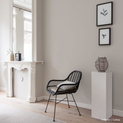 Cubiqz kartonnen zuil - Gebruik het als enkele module  of combineer 2 of meer zuilen. Handig in voor alle ruimtes of als display om je accessoires of producten te laten zien.