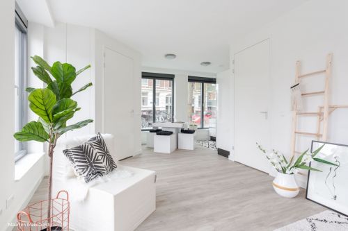 Tafel van karton voor Home Staging.- cubiqz