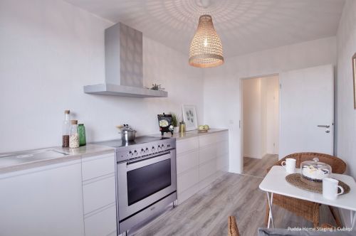 Onderkast greeploos 30 cm met lades voor greeploze kartonnen keukens met houtprint werkblad