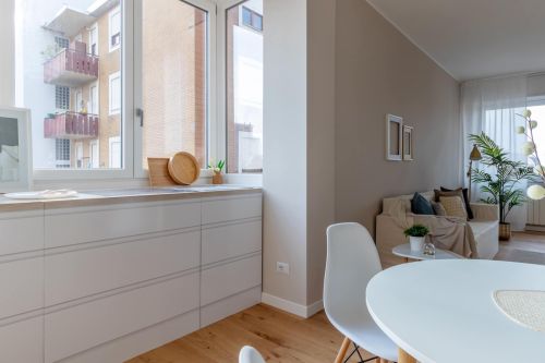 CUBIQZ kartonnen onderkast van 60 cm met laden, greeploos ontwerp en houten werkblad.