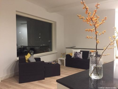 LUUCK modulaire kartonnen bijzettafel 3-zijdig van CUBIQZ